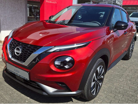 Automodell: Juke in der Farbe rot