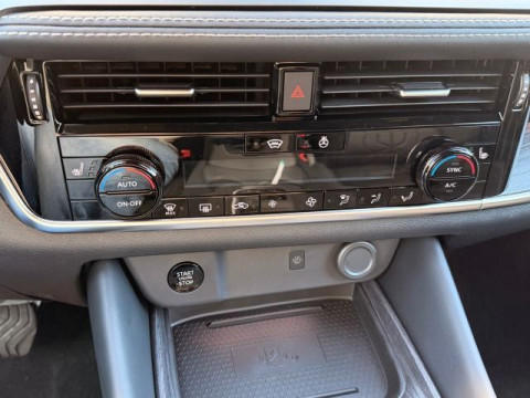 Ansicht 18 - Neuwagen Fahrzeug, Modell Qashqai der Marke Nissan von Verkäufer Auto Treff Oranke GmbH