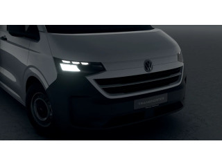 Fahrzeugbild eines Volkswagen Transporter Kasten in weiß.