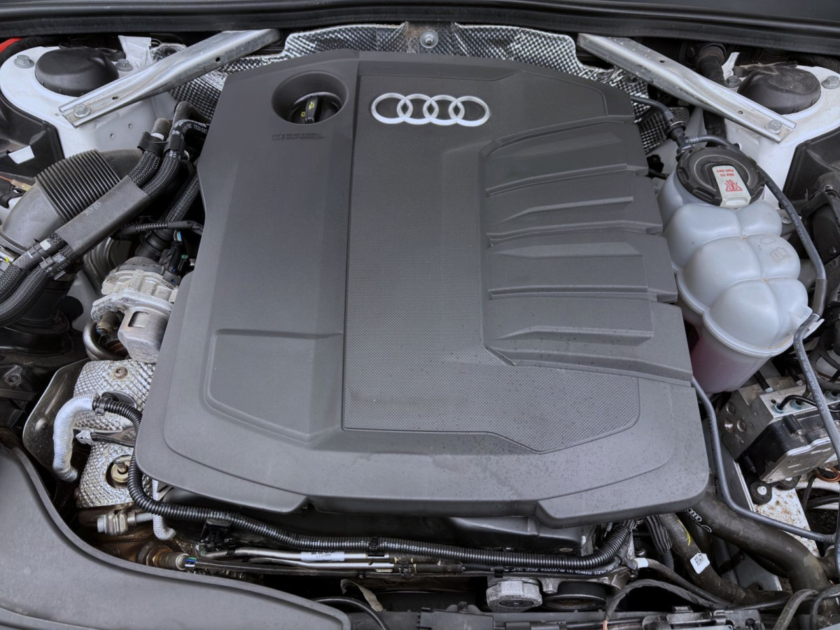 Thumb 17: Audi A4 Limousine 40 TDI Q ADVANCED STDHZG MATRIX KAMERA NAVI