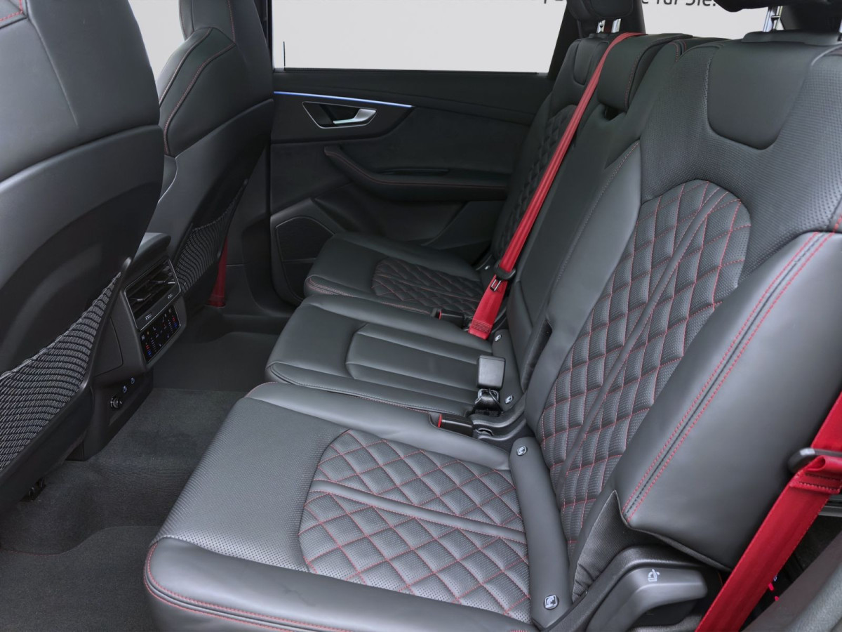 Thumb 14: Audi Q7 SUV TDI Q S LINE BUSINESS AHK B&O PANO MASSAGE HUD WR21