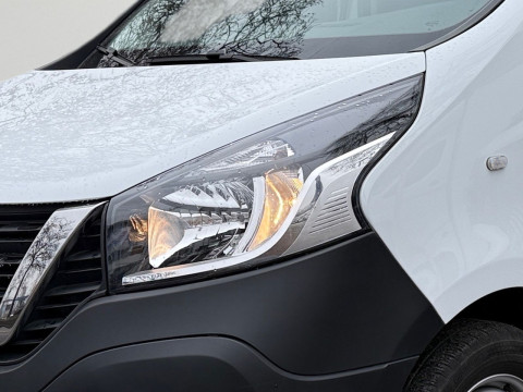 Ansicht 5 - Gebrauchtwagen Fahrzeug, Modell NV300 der Marke Nissan von Verkäufer Autohaus Wegener Berlin GmbH - Filiale Spandau