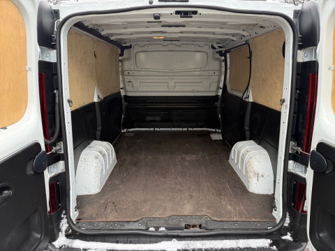 Ansicht 10 - Gebrauchtwagen Fahrzeug, Modell NV300 der Marke Nissan von Verkäufer Autohaus Wegener Berlin GmbH - Filiale Spandau