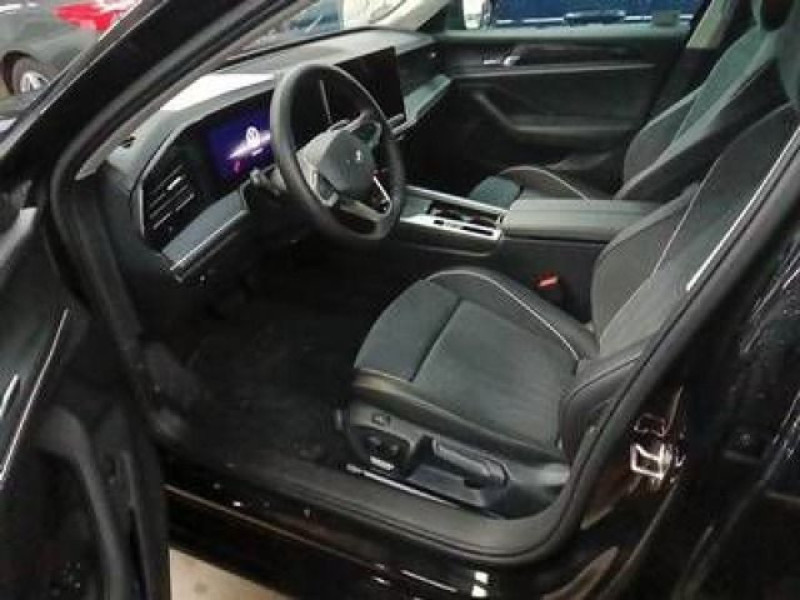 Bild 2: Volkswagen Passat Variant 1.5 TSI eHybrid DSG BUSINESS NAVI AHK ACC PDC