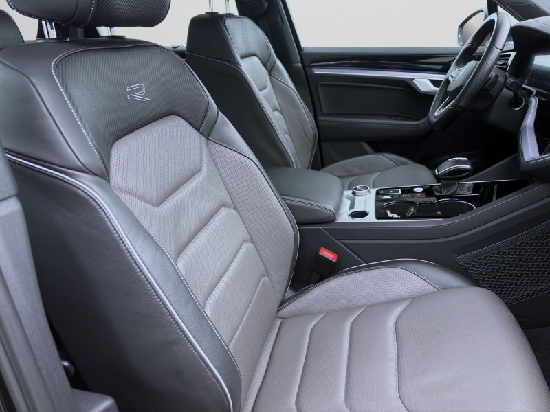 Bild 15: Volkswagen Touareg 3.0 TDI V6 Tiptronic 4M R-LINE PANO AHK NAVI KAMERA