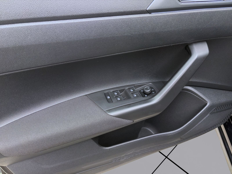 Bild 9: Volkswagen Taigo 1.5 TSI DSG R-LINE NAVI AHK KAMERA KLIMA