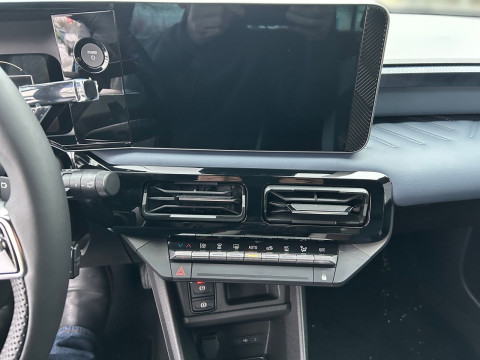 Ansicht 9 - Gebrauchtwagen Fahrzeug, Modell Micra der Marke Nissan von Verkäufer Auto-Center Grimmen GmbH & Co., HanseAuto KG