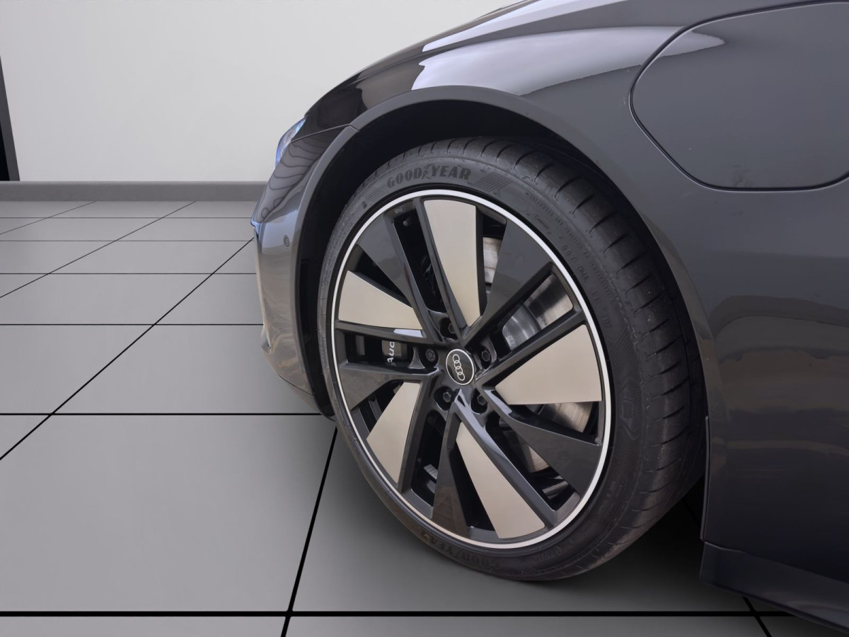 Thumb 7: Audi e-tron GT Q PANO NAVI+ B&O LM21 KAMERA
