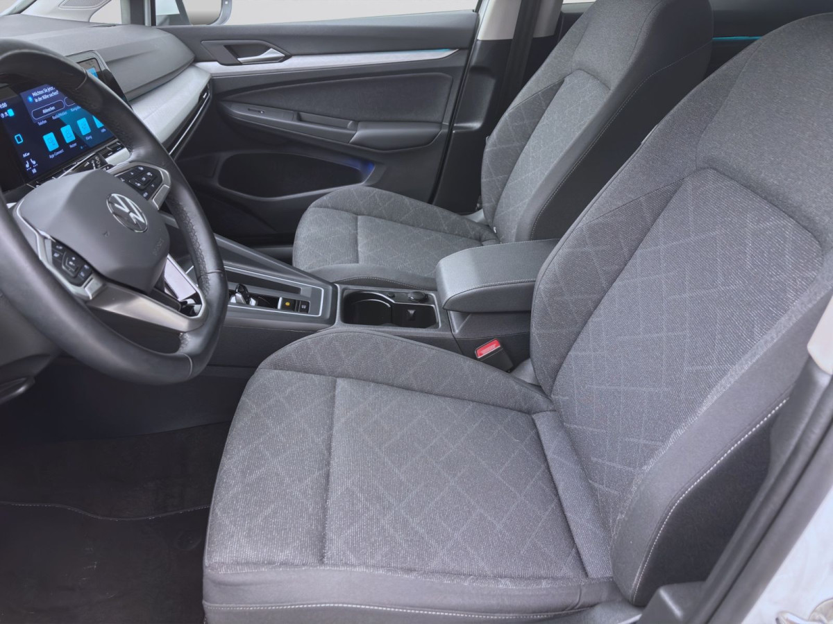 Thumb 8: Volkswagen Golf Variant 2.0 TDI DSG LIFE KAMERA NAVI PDC SITZHZG