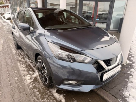 Automodell: Micra in der Farbe grau