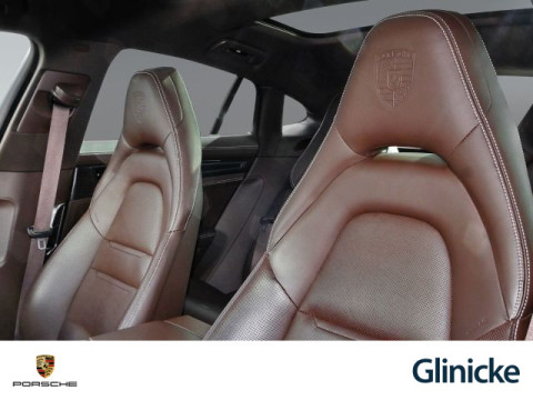 Porsche Panamera - Panamera 4 S E-Hybrid/PTS dunkelolive/Inno Drive