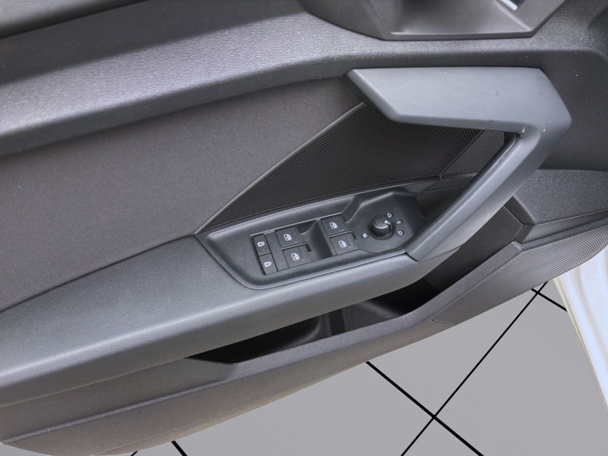 Thumb 9: Audi A3 Sportback 30 TDI ADVANCED AHK NAVI VIRTUAL SITZHZG