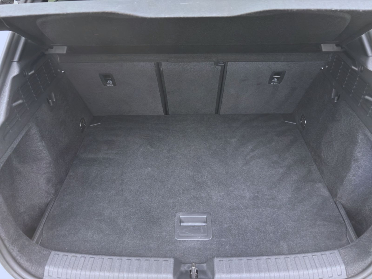 Thumb 3: Audi A3 Sportback 30 TDI S LINE NAVI B&O SITZHZG VIRTUAL