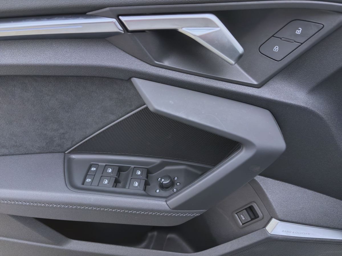 Thumb 9: Audi A3 Sportback 30 TDI S LINE NAVI B&O SITZHZG VIRTUAL