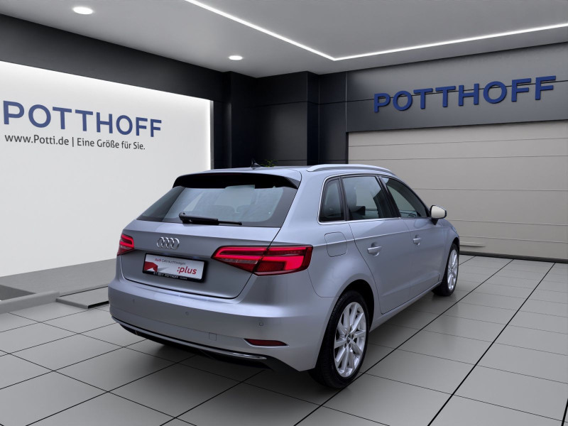 Bild 4: Audi A3 Sportback 30 g-tron DESIGN MATRIX NAVI SITZHZG PDC