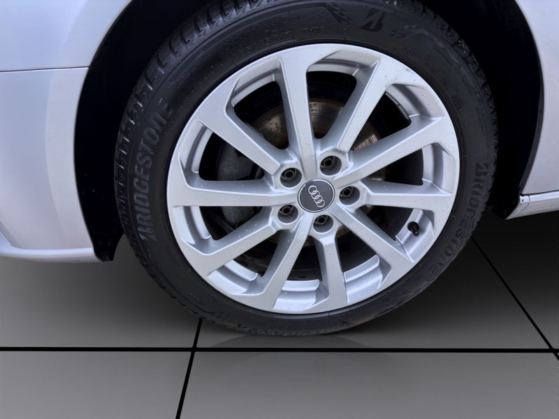 Bild 7: Audi A3 Sportback 30 g-tron DESIGN MATRIX NAVI SITZHZG PDC