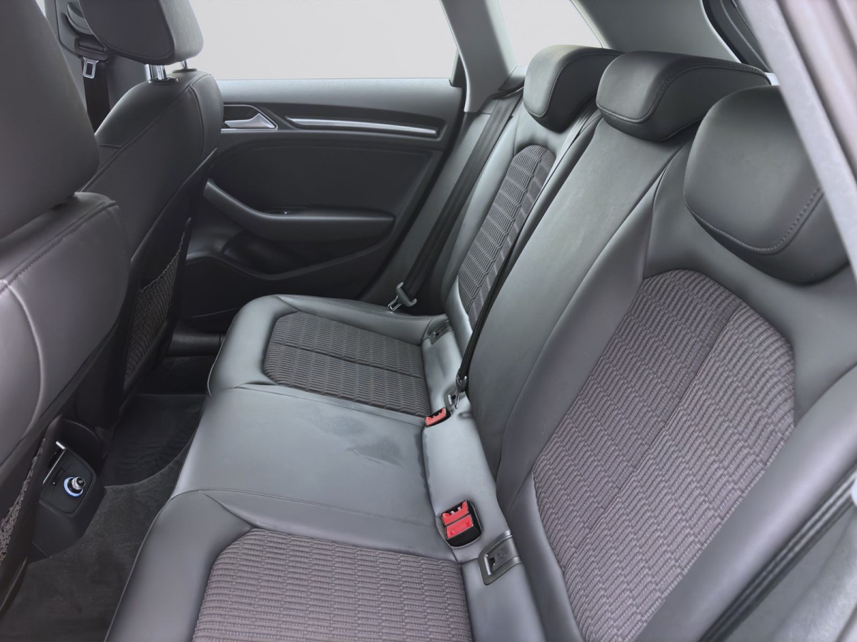Thumb 14: Audi A3 Sportback 30 g-tron DESIGN MATRIX NAVI SITZHZG PDC