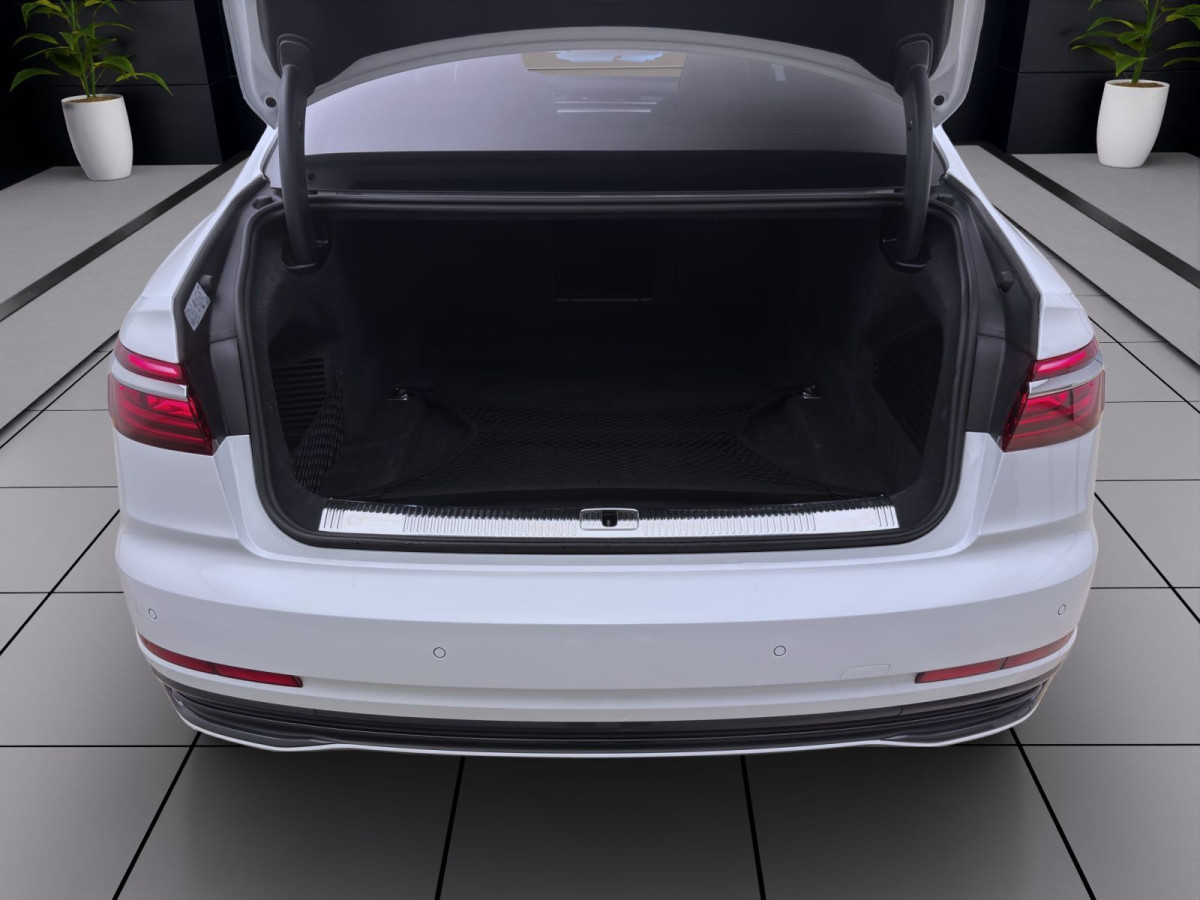 Thumb 3: Audi A8 50 TDI Q PANO STDHZG AHK NAVI+ HD-MATRIX