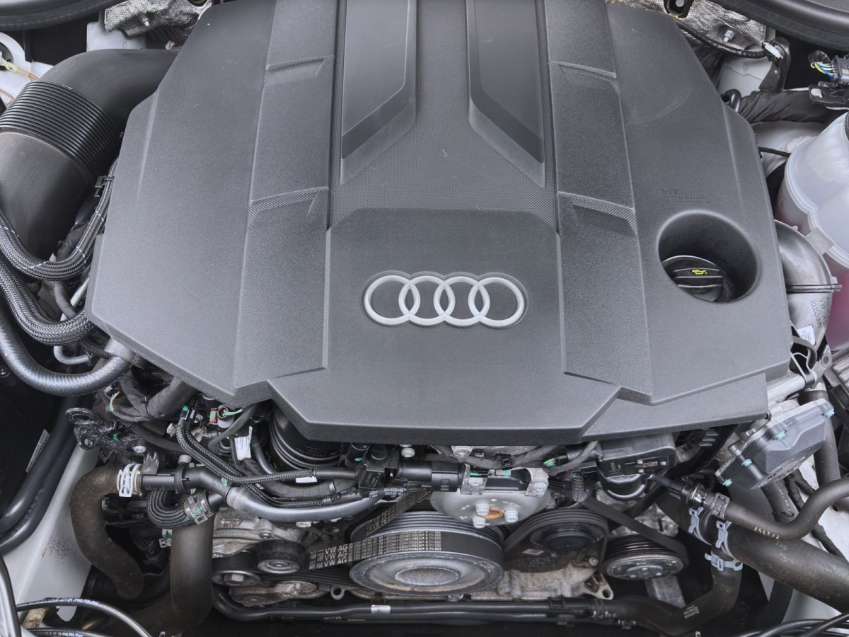 Thumb 17: Audi A8 50 TDI Q PANO STDHZG AHK NAVI+ HD-MATRIX