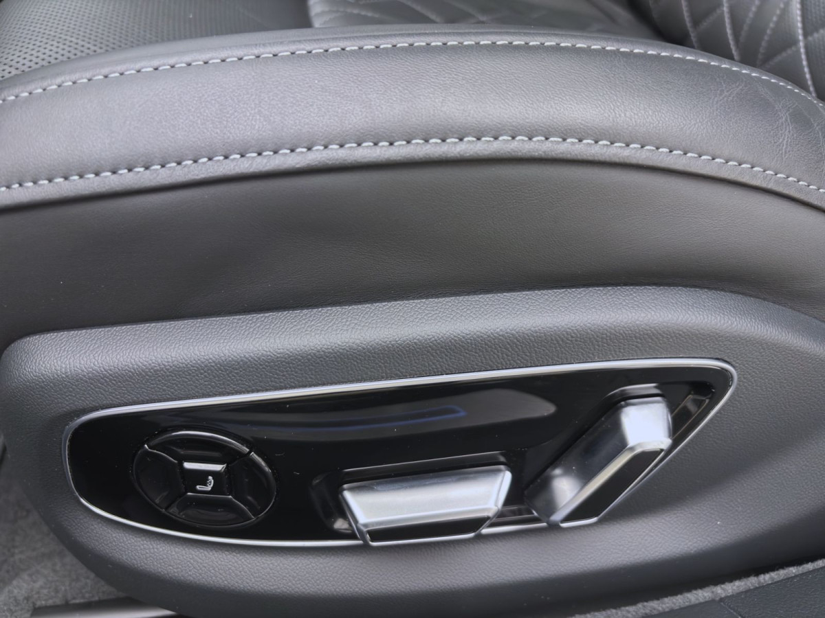 Thumb 18: Audi A8 50 TDI Q PANO STDHZG AHK NAVI+ HD-MATRIX