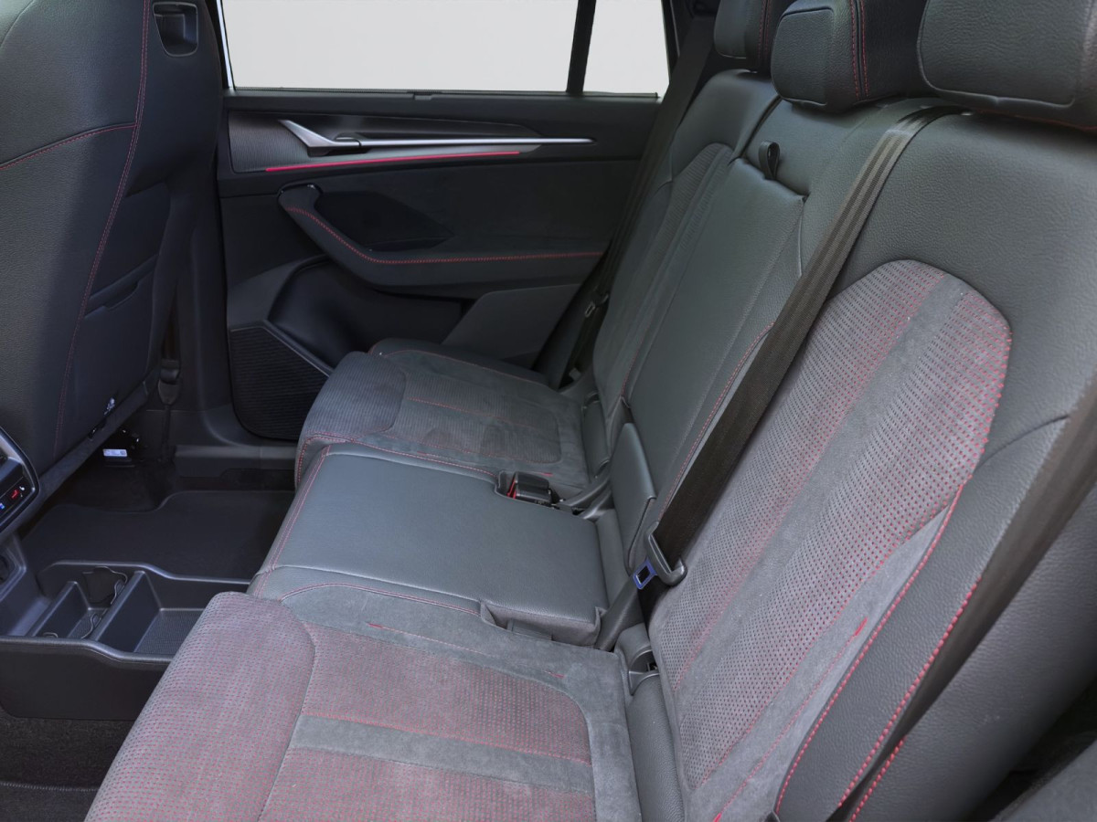 Thumb 14: Škoda KODIAQ RS 4X4 AHK PANO STANDH NAV+ ASSISTENZ+ WINTER