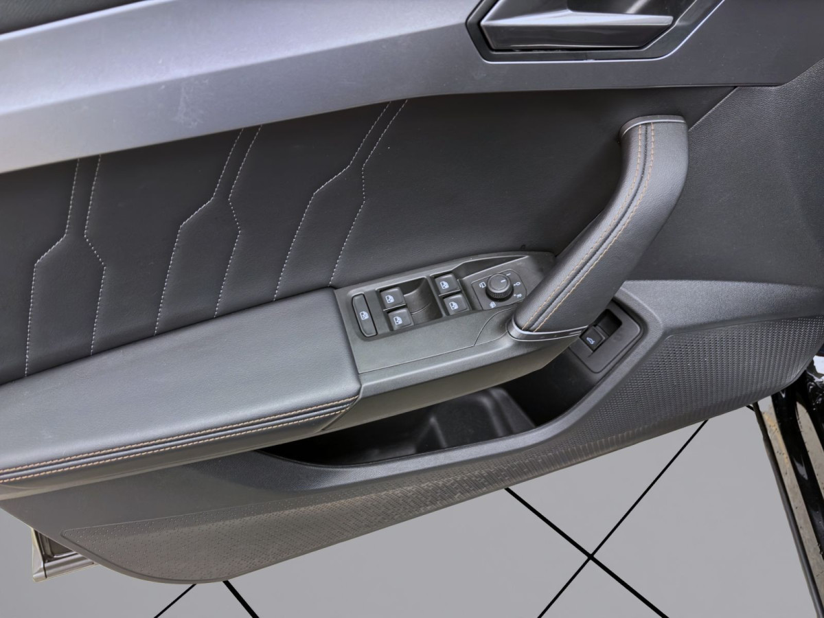 Thumb 9: Cupra Formentor 1.5 TSI DSG KAMERA NAVI SITZHZG PDC LM18