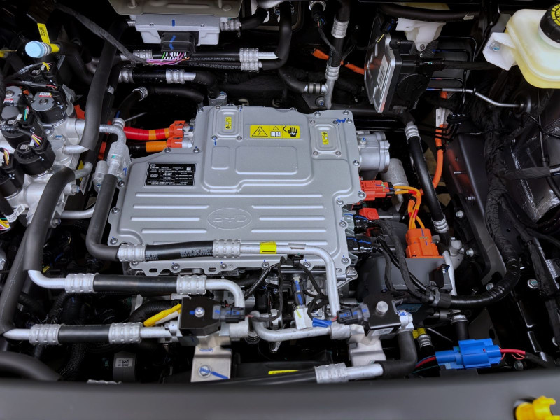 Bild 17: BYD ATTO 2 COMFORT PANO NAVI 360* PDC LED