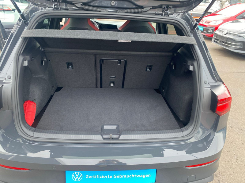 Volkswagen - Golf GTI