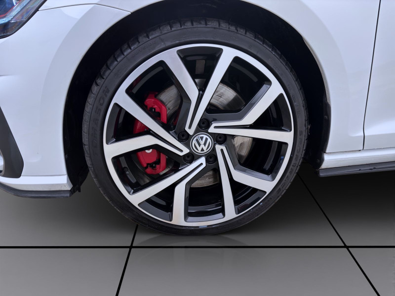 Bild 7: Volkswagen Golf GTI PERFORMANCE NAVI PDC LED SITZHZG KLIMA