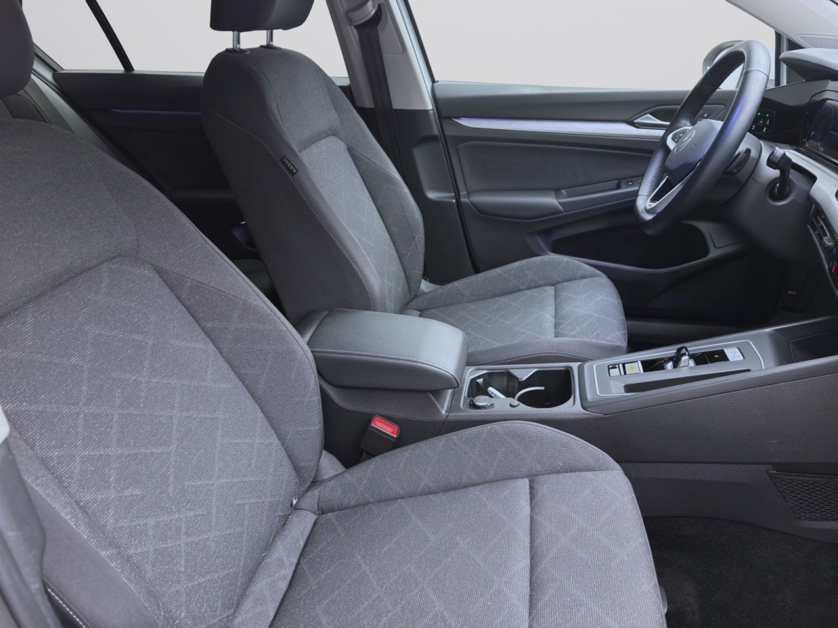 Thumb 15: Volkswagen Golf 2.0 TDI DSG LIFE NAVI KAMERA AHK PDC