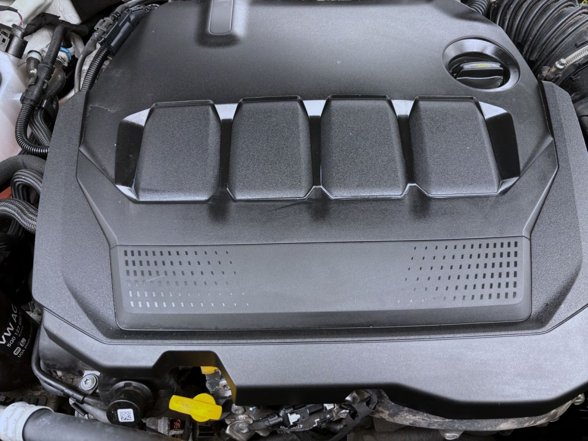 Thumb 17: Volkswagen Golf 2.0 TDI DSG LIFE NAVI KAMERA AHK PDC