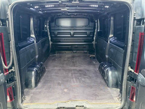 Ansicht 12 - Gebrauchtwagen Fahrzeug, Modell Primastar der Marke Nissan von Verkäufer Autohaus Paul Vertriebs GmbH & Co.KG