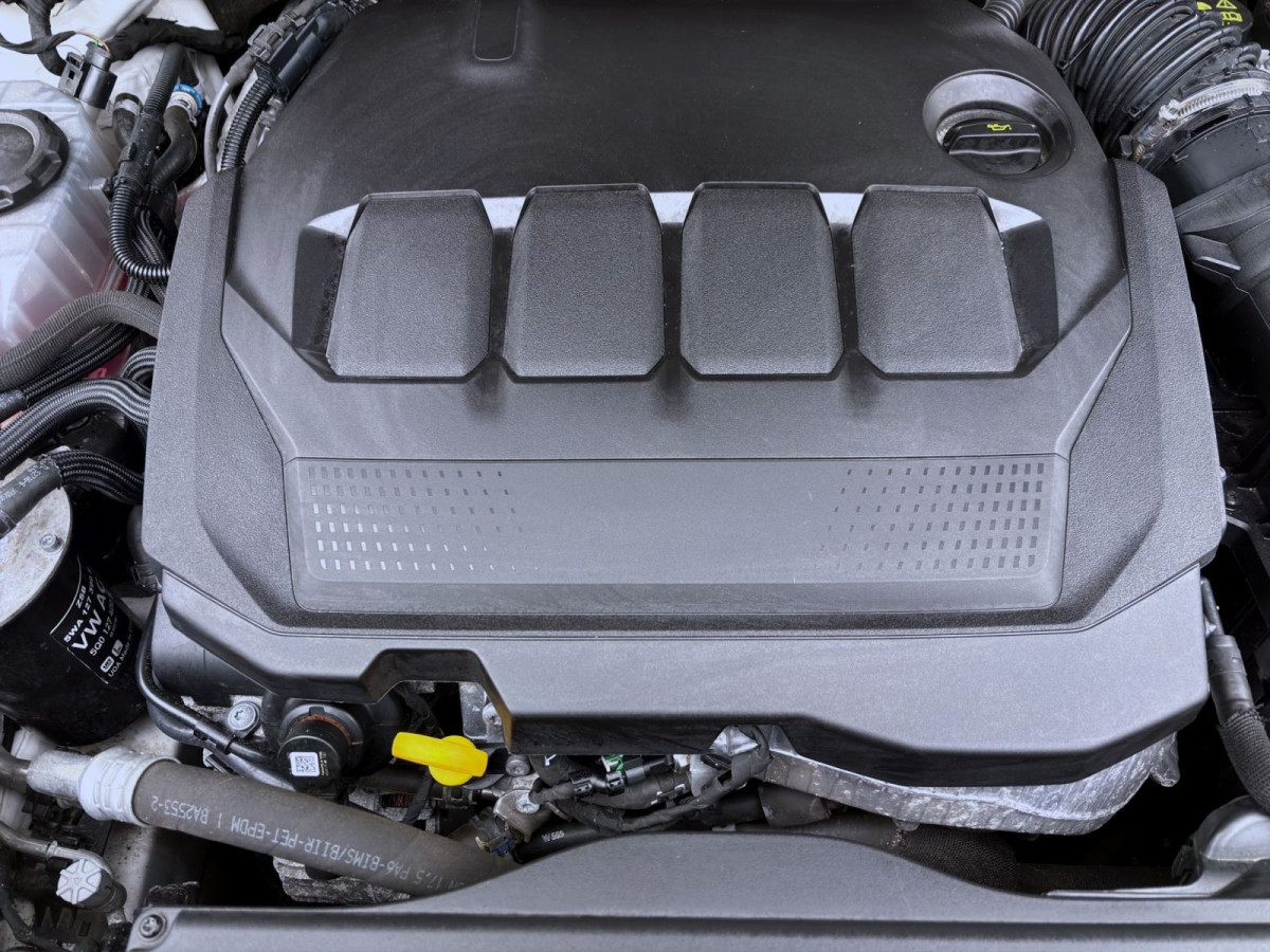 Thumb 17: Audi A3 Sportback 35 TDI ADVANCED STDHZG AHK MATRIX NAVI HuD