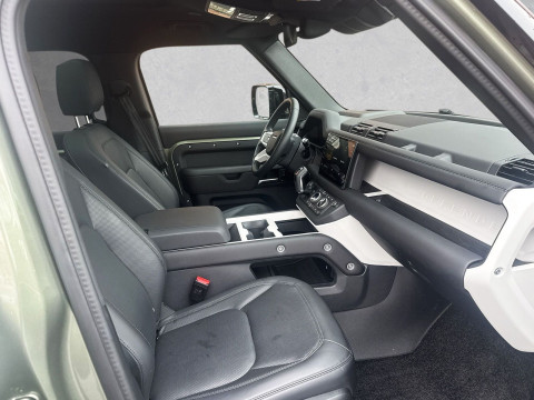Land Rover Defender - Defender 110 D300 X-Dynamic SE / Winter Paket / AHK / 7-Sitzer