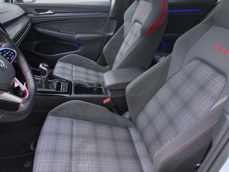 Bild 8: Volkswagen Golf GTI PANO KAMERA SITZHZG KLIMA PDC