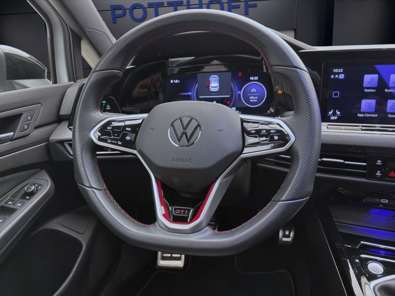 Bild 10: Volkswagen Golf GTI PANO KAMERA SITZHZG KLIMA PDC