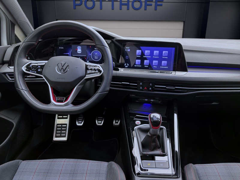 Bild 12: Volkswagen Golf GTI PANO KAMERA SITZHZG KLIMA PDC