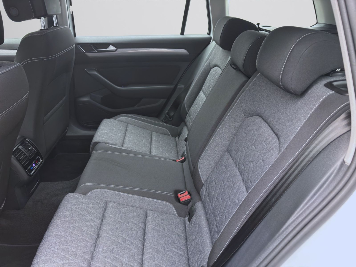 Thumb 14: Volkswagen Passat Variant 2.0 TDI DSG BUSINESS AHK NAVI KAMERA PDC
