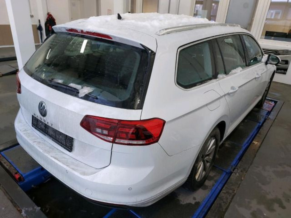Thumb 1: Volkswagen Passat Variant 2.0 TDI DSG BUSINESS AHK NAVI KAMERA ACC