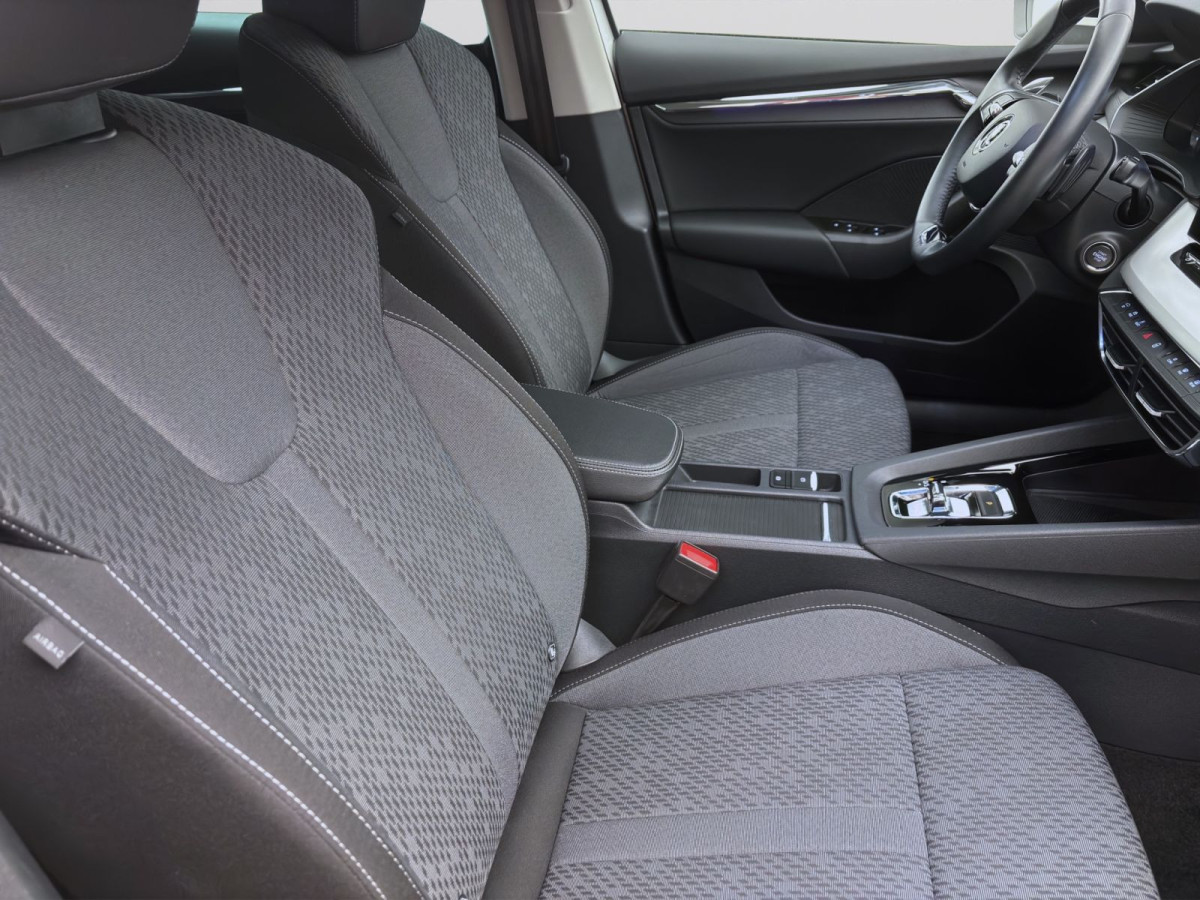 Thumb 15: Škoda Octavia Combi 2.0 TDI DSG STYLE NAVI HuD LED SITZHZG