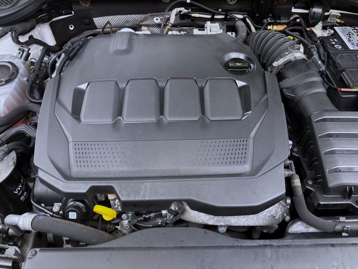 Thumb 17: Škoda Octavia Combi 2.0 TDI DSG STYLE NAVI HuD LED SITZHZG