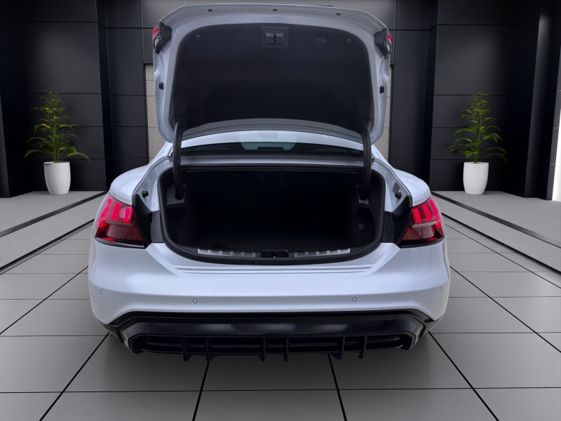 Bild 3: Audi e-tron GT Q PANO MATRIX NAVI B&O HuD SITZHZG