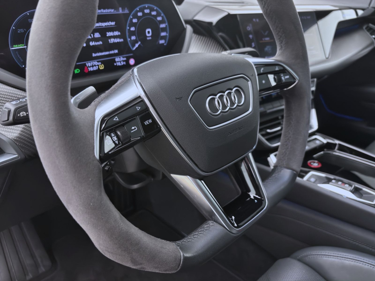 Thumb 11: Audi e-tron GT Q PANO MATRIX NAVI B&O HuD SITZHZG