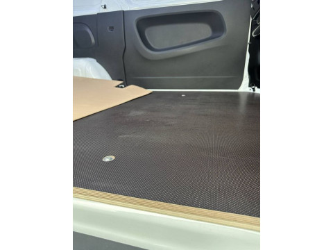 Ansicht 12 - Neuwagen Fahrzeug, Modell Primastar der Marke Nissan von Verkäufer K&S Oder/Spree Autohandels.mbH