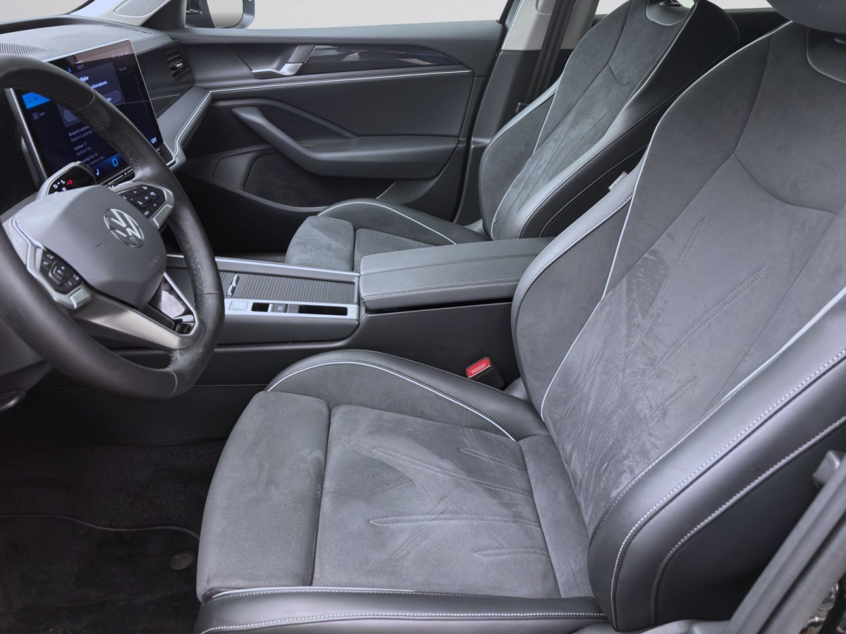 Thumb 8: Volkswagen Passat Variant 1.5 TSI eHybrid DSG BUSINESS AHK NAVI KAMERA LED