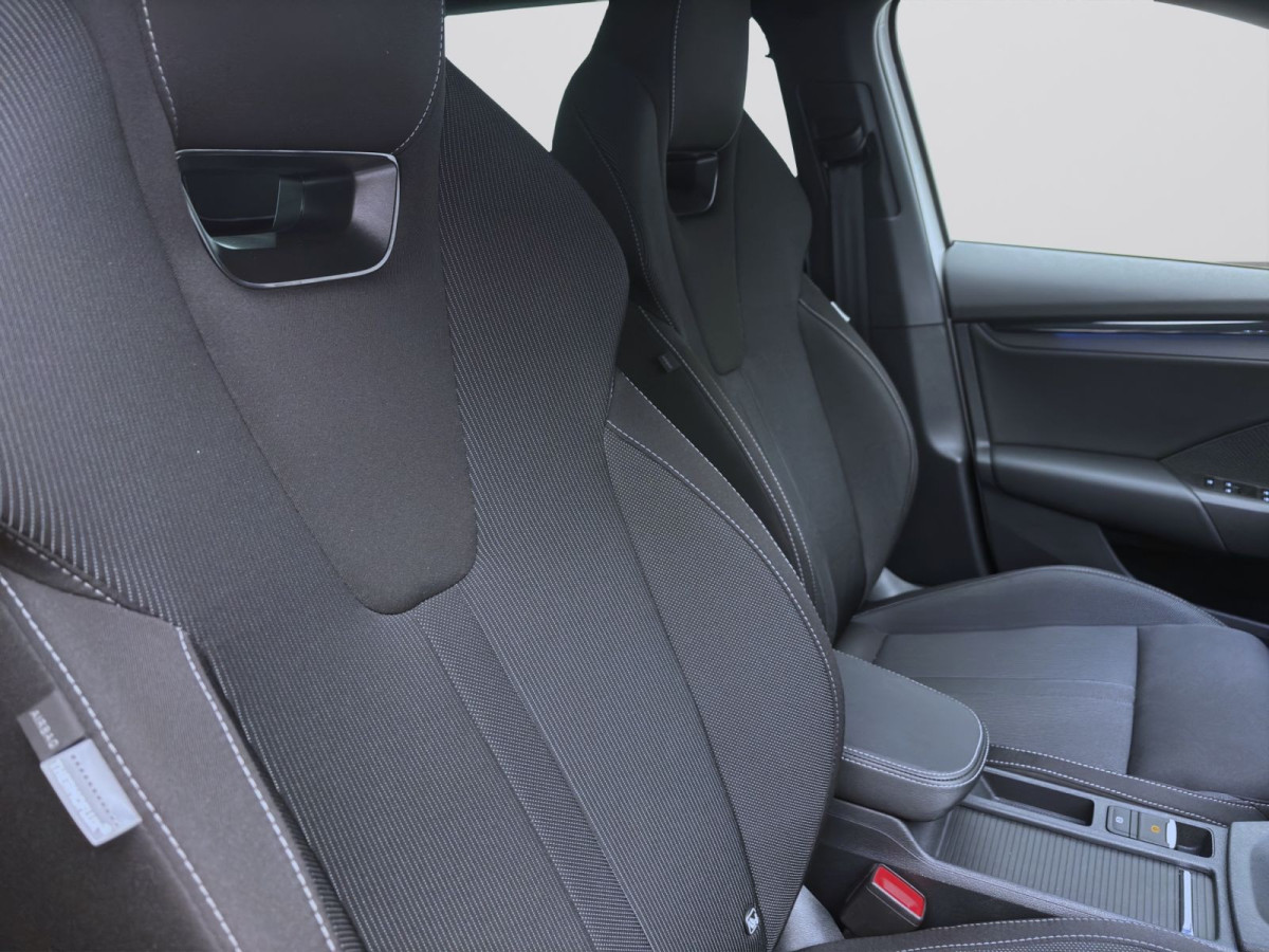 Thumb 15: Škoda Octavia Combi 2.0 TDI SPORTLINE KLIMA SHZG PDC LED