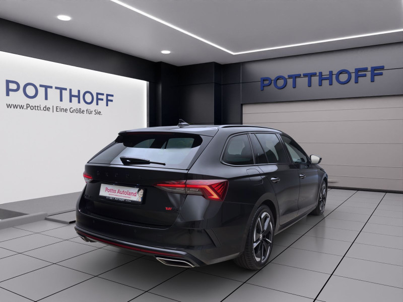 Bild 4: Škoda Octavia Combi 2.0 TDI DSG RS STDHZG PANO AHK MATRIX