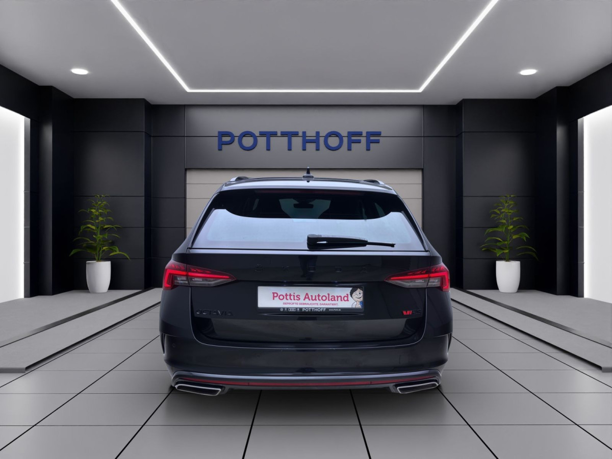 Thumb 2: Škoda Octavia Combi 2.0 TDI DSG RS STDHZG PANO AHK MATRIX