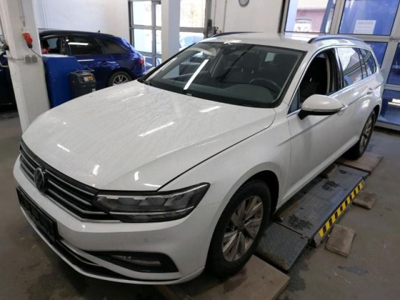 Bild 0: Volkswagen Passat Variant 2.0 TDI BUSINESS STDHZG KAMERA NAVI PDC
