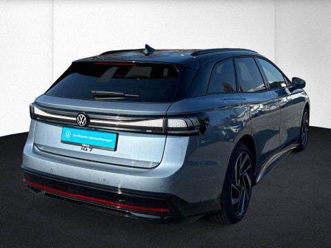 Volkswagen ID.7 Tourer - ID.7 Tourer 210kW AHK+RFK+Clima+Navi+ACC+MatrixLED